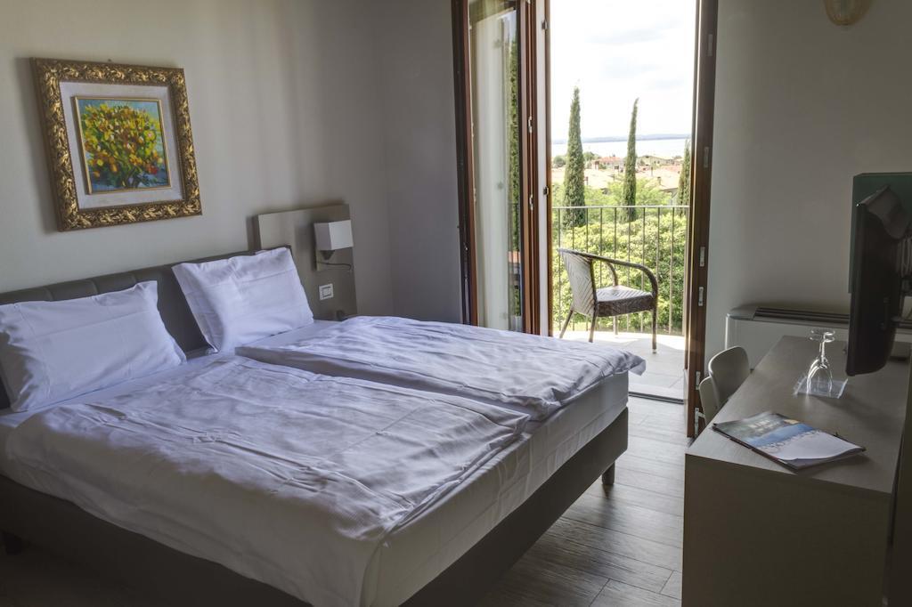 Hotel Relais Agli Olivi Lazise Bilik gambar